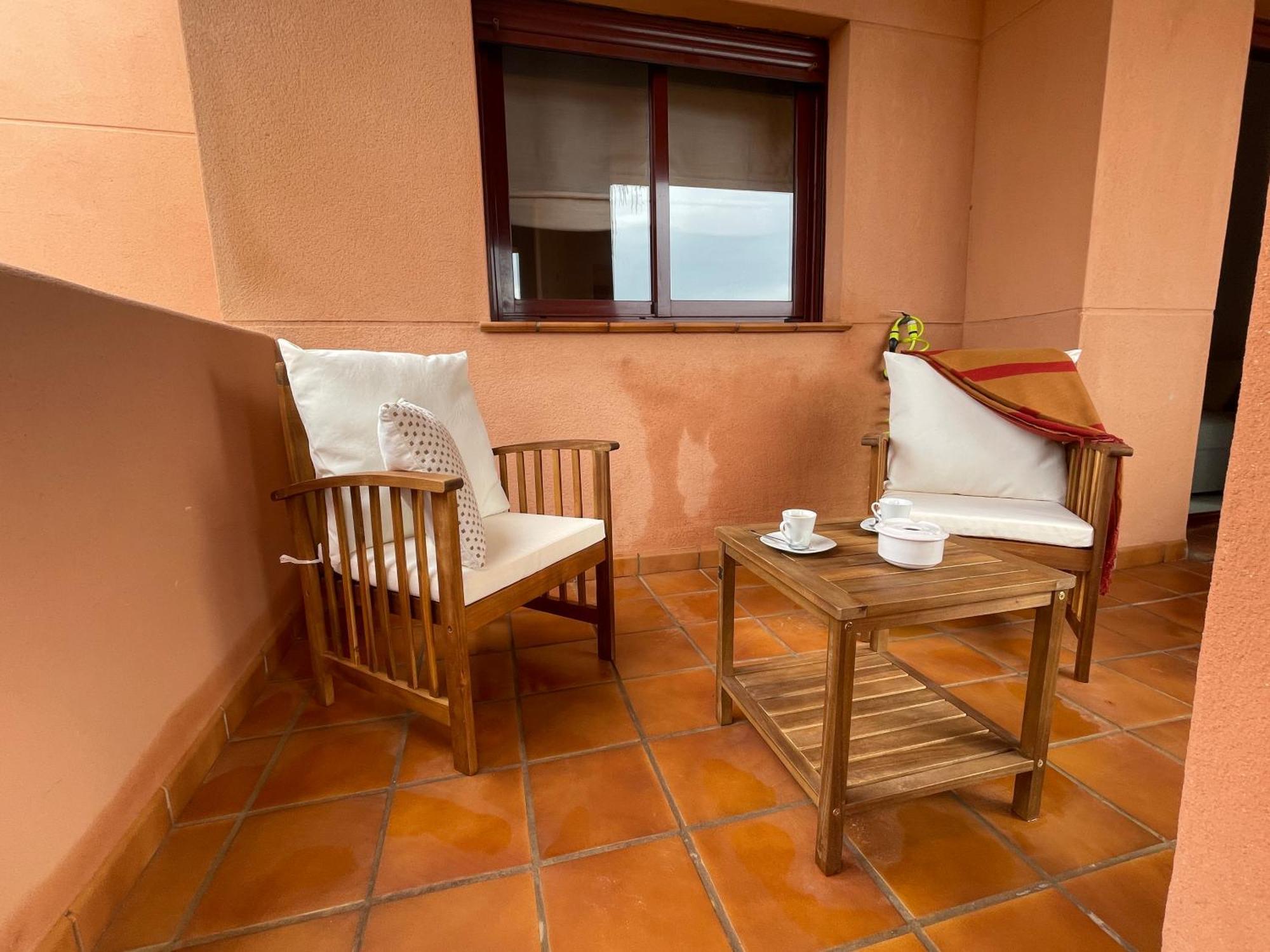 Comeback Noches De Blanco Saten Motril Exterior photo